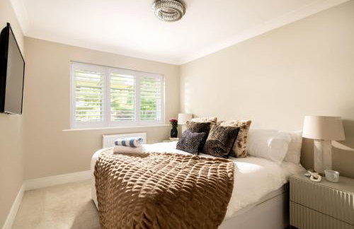 Seahaven in Sandbanks with Private Hot Tub - Photo 20