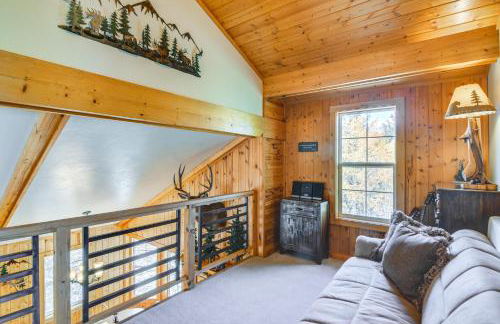 Private Wooded Escape with Scenic Decks in Jefferson - Foto 21