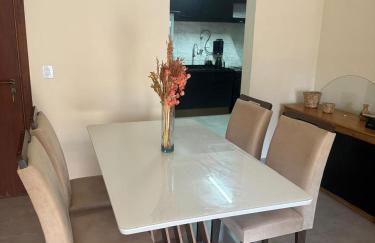 Guaruja Enseada 3 dormitorios 2 minutos da praia e ar condicionado - Foto 2