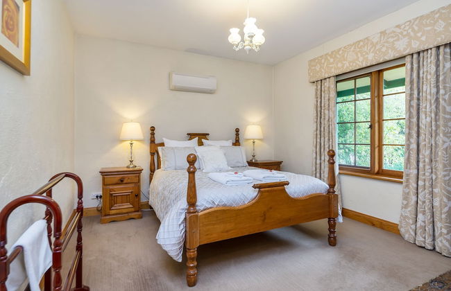 Country Pleasures - Photo 3