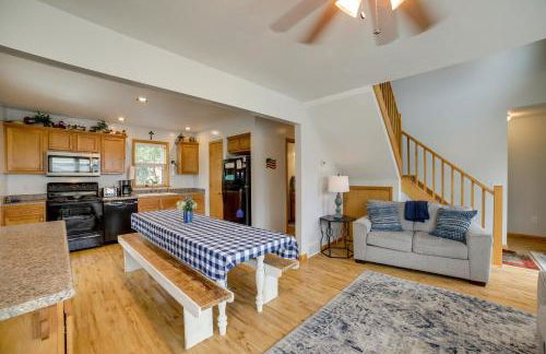 Walk to Beach, Lake Edinboro Views Camp Dickson - Foto 6