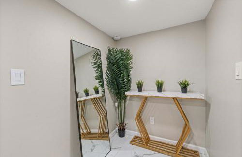 5MIN walk NYC Train Massage Chair Sleeps 12Plus - Foto 43