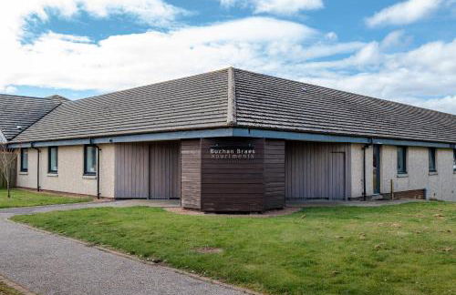 2Bed Ground Floor-Free Parking - Photo 3