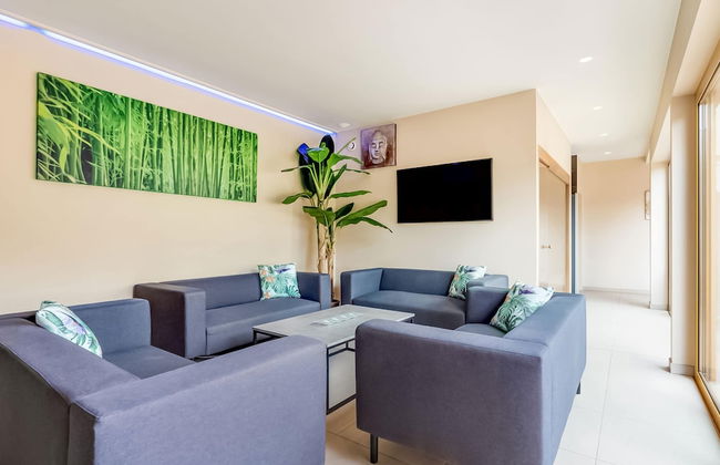 Modern Holiday Home in Avelgem with Sauna & Hot Tub - Foto 12