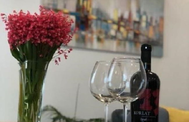 Apartment Palm Home - Photo 6