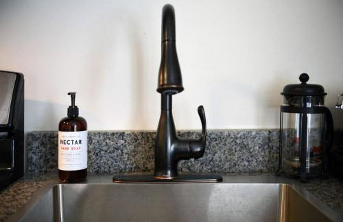 HostWise Stays - Butler St, Off-Street Parking, Brand New! - Foto 26