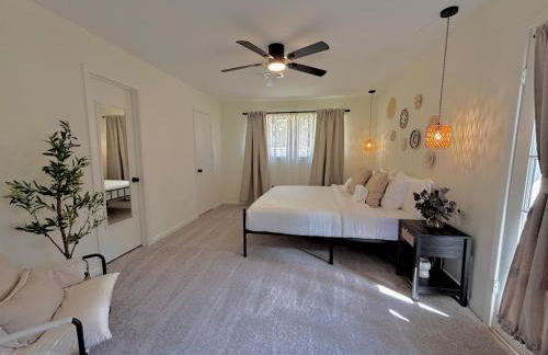 King Bed Suite in Conroe , Garage Available - Foto 49