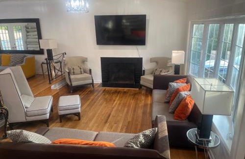 Entire 5 Bedrooms Home near DC and Metro - Foto 27