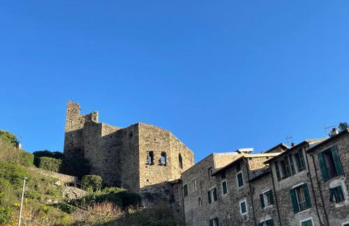 Casa del Castello Sleeps 4 Isolabona Italy - Foto 12