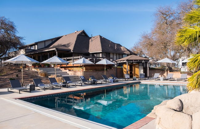 Cathedral by Avantstay Charming Secluded Estate w Sauna Pool Table Views of the Rolling Hills - Foto 44