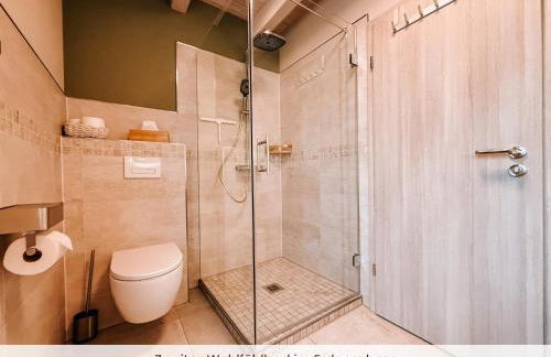 Schäfers - Ihr Wohlfühlort - Hochwertige Ausstattung, Naturgrundstück mit Bachlauf, Terrassen, WLAN, Parken - an 2 Seen bei Leipzig - Foto 34