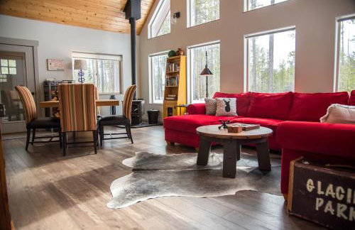 Private Home near Glacier Park, Columbia Falls, & Whitefish - Pet Friendly! - Foto 1