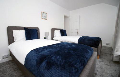 Wern farm cottage - Photo 13