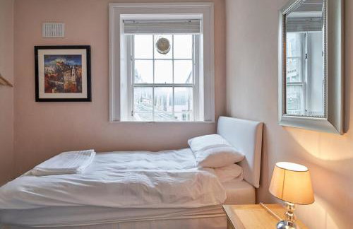 3 Bedroom Apartment - Historic Old Town - Foto 30