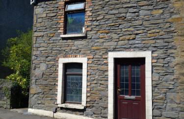 Old Road Cottage Pet Friendly Outdoors Beaches - Photo 13