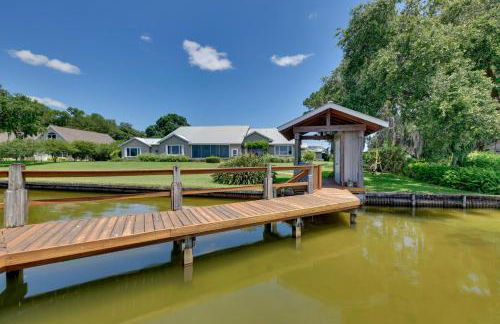 Waterfront Lake Placid Home with Private Dock! - Foto 42