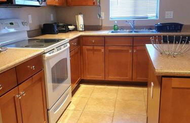 Premier quiet cozy home Wi-Fi & Coffee, San Tan Valley - Foto 16