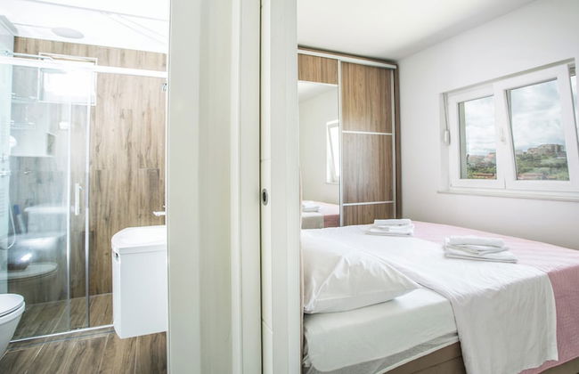 Modern House W.large Garden & Children Playground - Foto 6