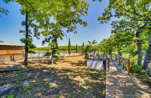 Cozy Carlton Landing Home - Pools and Lake Access - Foto 38