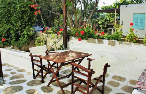 Meltemi Studios and Apartments - Photo 13