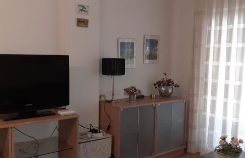 Amanecer marino, solo a 5 minutos andando de la playa - Photo 9