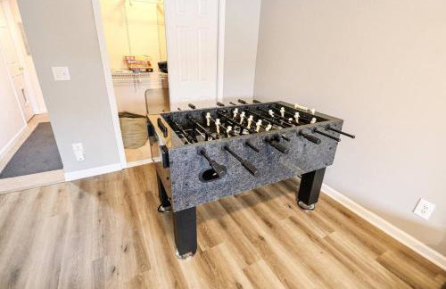 Bryan Lake Oasis in Downtown Lake Ann - Foto 9