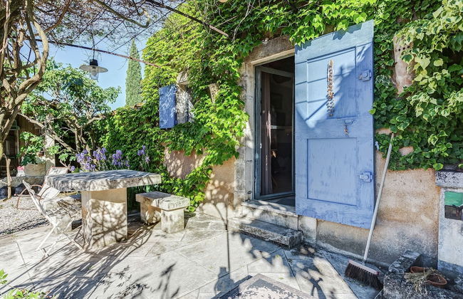 Charming Cottage in Oppede Amidst Vineyards - Foto 1