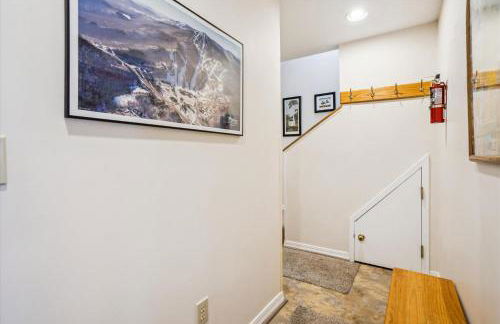 Charming 2-Bedroom Slopeside at Pico Mountain E304 - Foto 24