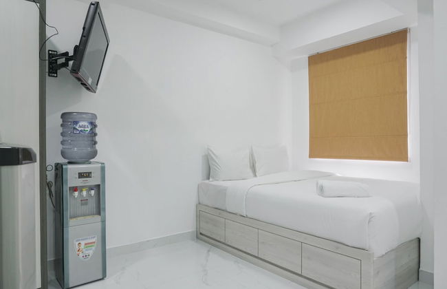 Comfort Studio at Menteng Square Apartment - Photo 2