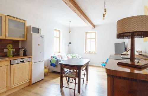 Apartment Komfortable Ferienwohnung in Paulinzella mit Großem Garten by Interhome - Foto 2