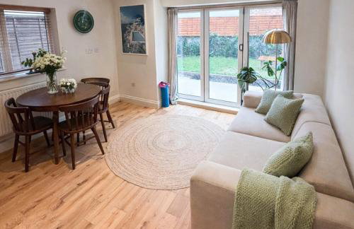 Promo Rate - Queens Park Apt with Garden near Notting Hill & Little Venice by Staylio - Foto 8