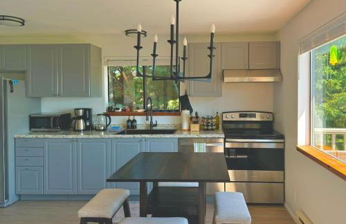 Water Views - Wood Stove - Quiet & Private Stay - Foto 16