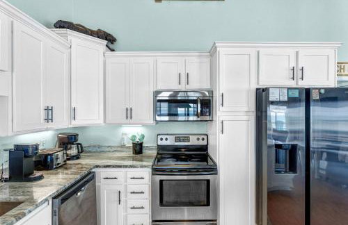 Dog-friendly with Gulf view pool balcony deck fireplace central AC & W&D - Foto 11