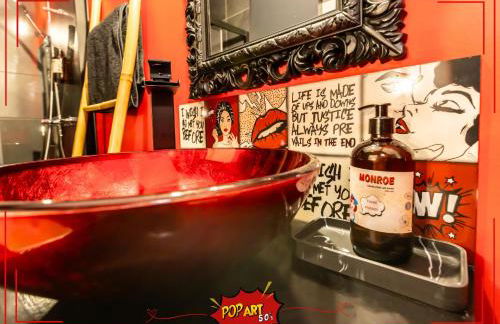 LOFT "POP ART 50's" Idéal PRO - Écran cinéma rétroprojecteur - WIFI Fibre - Borne arcade de jeu - Centre Ville - Foto 29