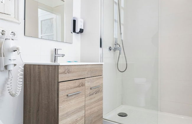 Live in Chianti Apartaments by Concept Flats - Photo 46