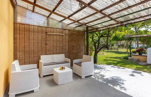 Long Green House - Photo 11