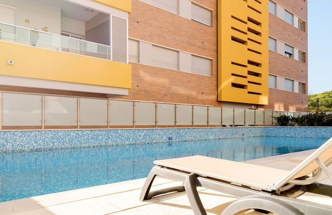 T1 Varandas Forte Piscina Ar Cond Garagem - Foto 18