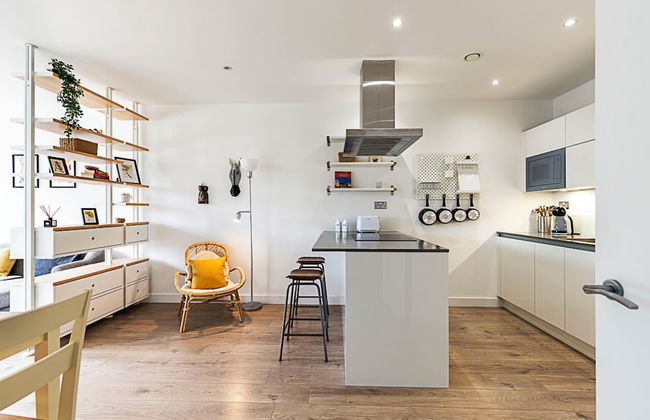 Well-connected, Cosy and Bright Modern Flat - Foto 16