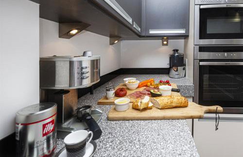 Thrushley Cottage - sleeps 7 - with roof terrace - Foto 33