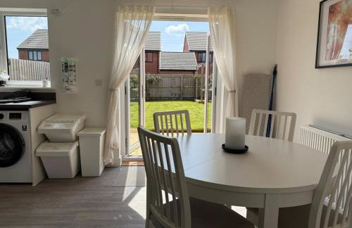 Strikingly Stylish Exeter Retreat - Modern 3-Bed - Foto 15