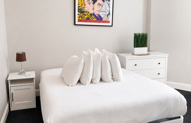 Maverick Suites at 402 Columbus Ave - Foto 25