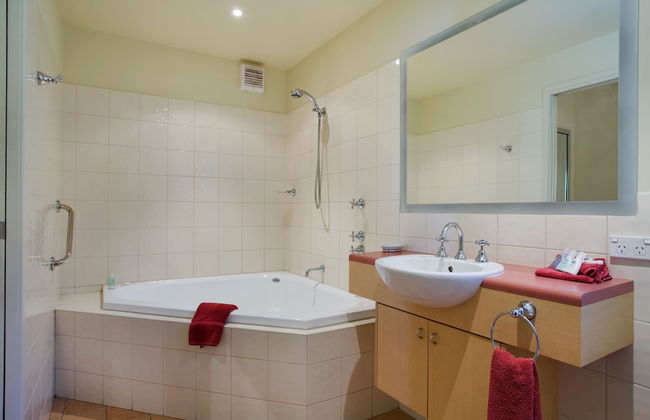 Tathra Beach House Apartments - Photo 73