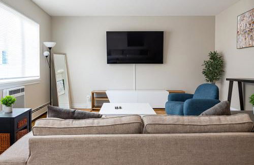 Central 2BR Private Stay Near Airport & Cafés - Foto 15