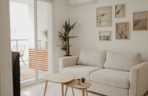 Bel appartement climatisé avec place de parking - Foto 1