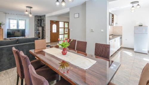 Nice Home In Brestovac With Sauna - Foto 5