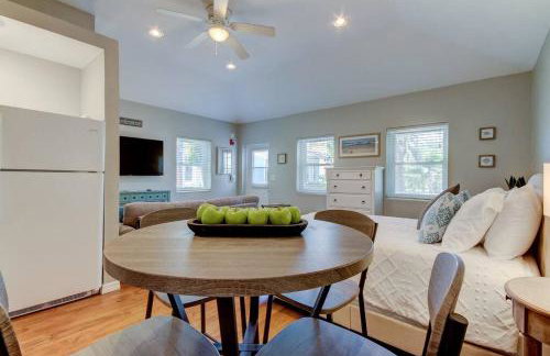 Beautiful Studio in Downtown Dunedin! - Photo 2
