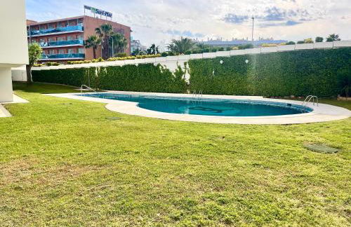 LA MER BLEUE, Boutique Apartament with free parking, full equipped in Fenals Beach - Foto 17