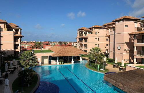 Apto. Beverlly Hills, Próx. Beach Park - Foto 2