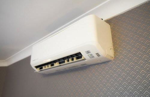 Lux 5 Bed sleeps 11, 10 mins from Wembley Stadium, Jacuzzi and Steam Shower - Photo 27