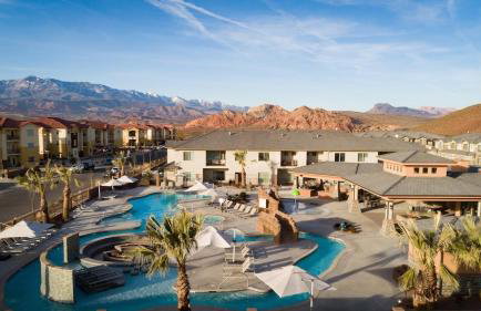 Zion Village 339 3 Bed, 2 and a half Bath, Game Systems, Mister System, and Community Pool - Foto 1